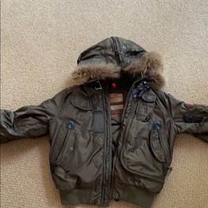 Down jacket with fur collar